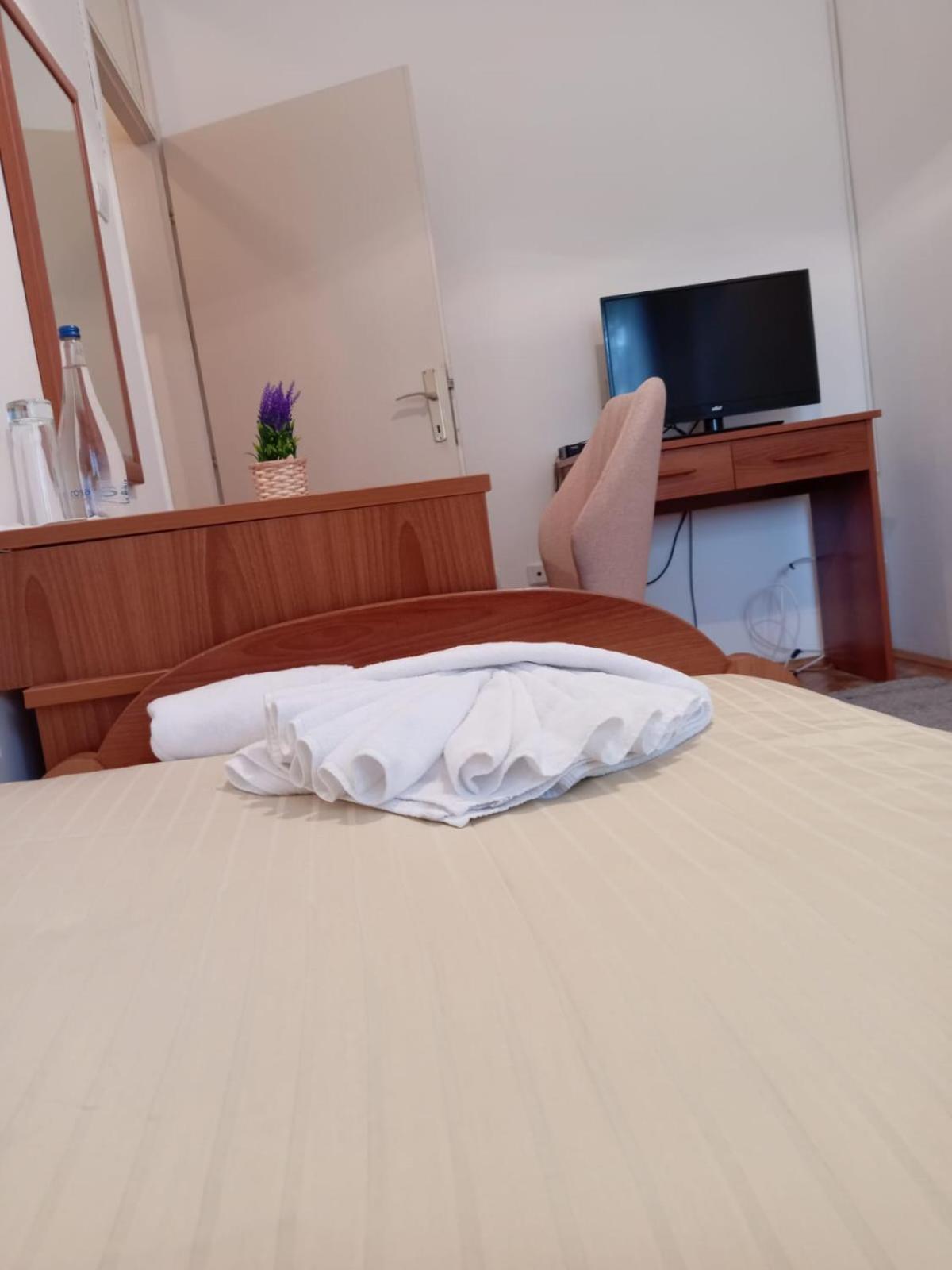 Hotel Vlasina - Vlasinsko Jezero Vlasina Rid Eksteriør bilde