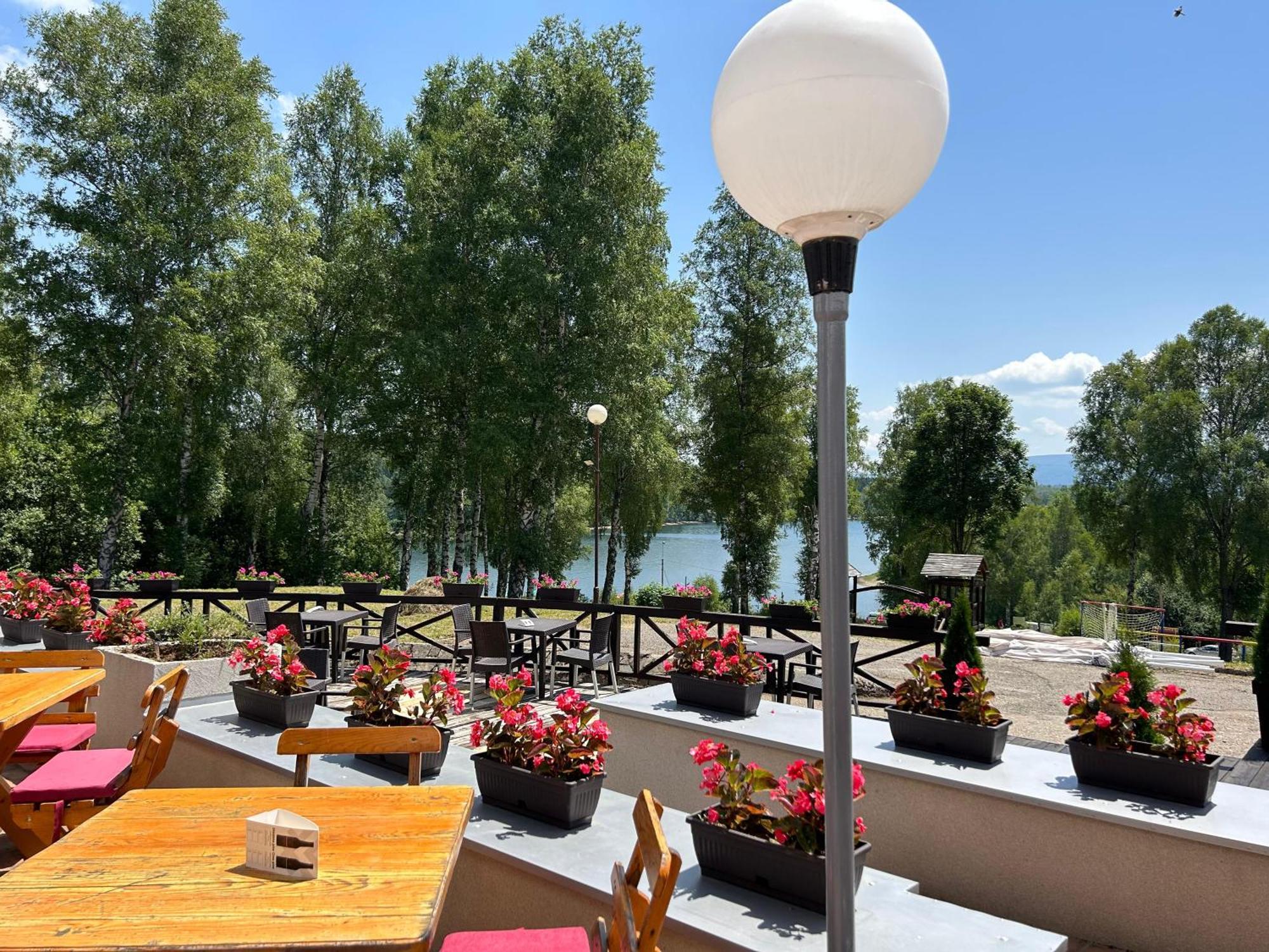 Hotel Vlasina - Vlasinsko Jezero Vlasina Rid Eksteriør bilde